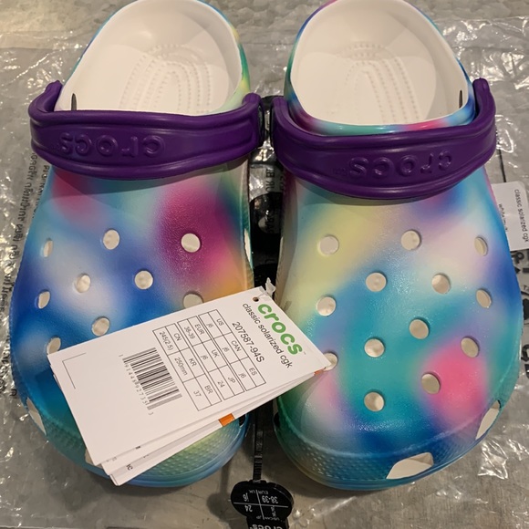 Brand New Crocs! Great bright print sure to get a lot of compliments. - Picture 2 of 10
